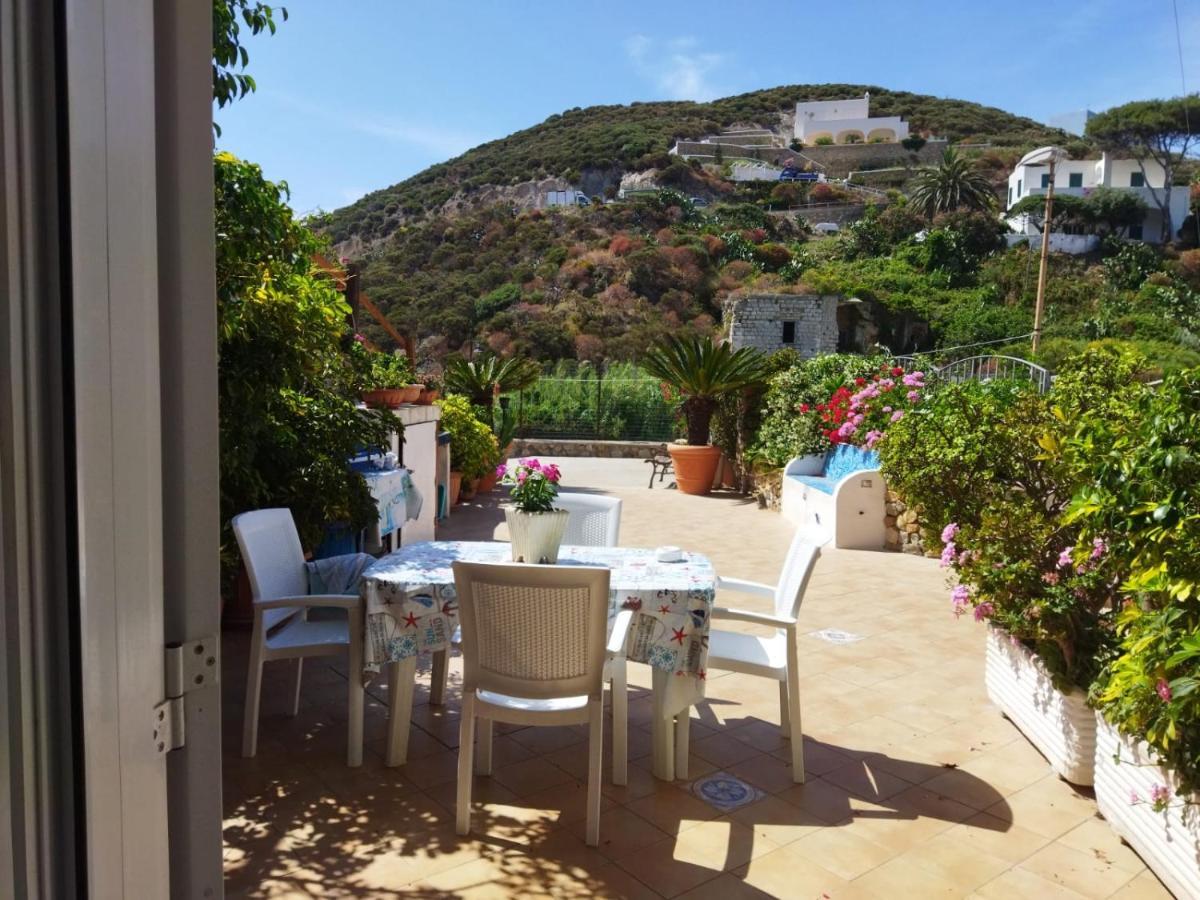 Casa Carina Villa Ponza Exteriör bild
